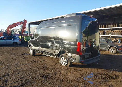 2023 Mercedes-Benz Sprinter 2500 Standard Roof 4-Cyl Gas from USA, damaged, VIN W1Z40FHY8PT142255
